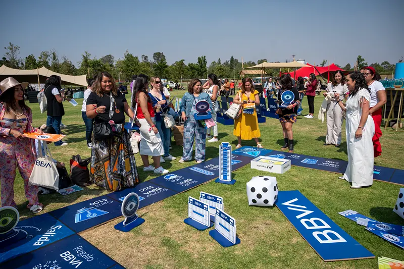 Experiencia para emprendedoras en stand de patrocinador del Victoria Fest