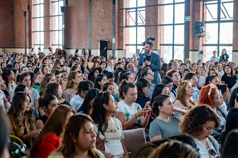 Moris Dieck speaker reconocido en el VictoriaFest 2025 para emprendedoras